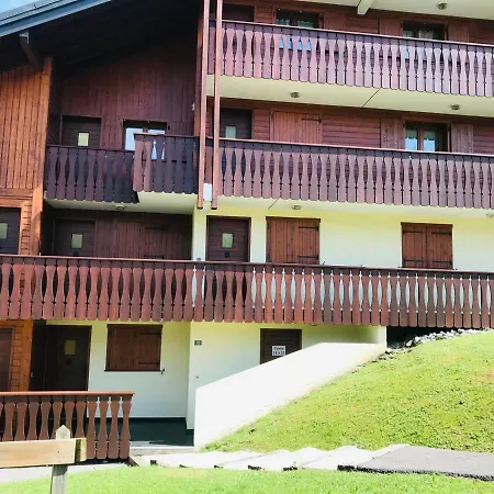 Cosy Avec Balcon, Parking Et Animaux Acceptes - Fr-1-629-90 Apartment Morillon