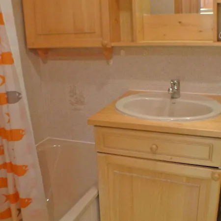 Cosy Avec Balcon, Parking Et Animaux Acceptes - Fr-1-629-90 *